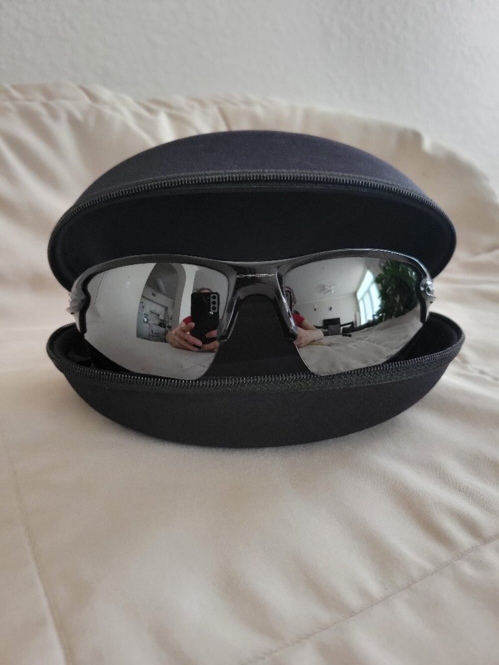 OAKLEY Sunglasses FLAK 2.0 XL. Size: S (59-12). Preowned